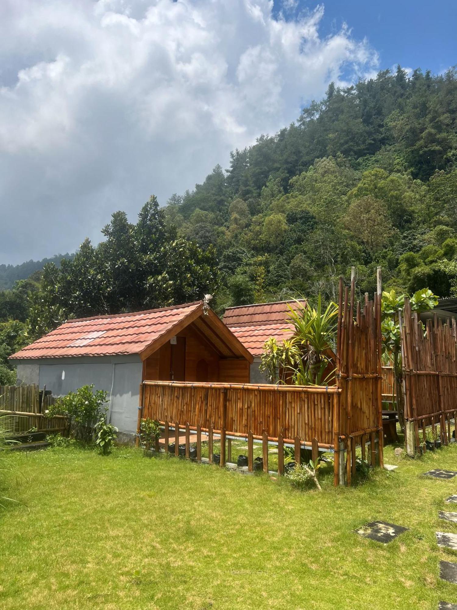 Samuh Camp Kintamani Hotel Room photo